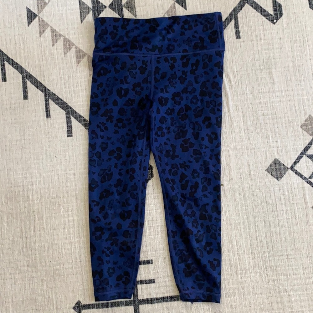 GapFit eclipse high rise crops